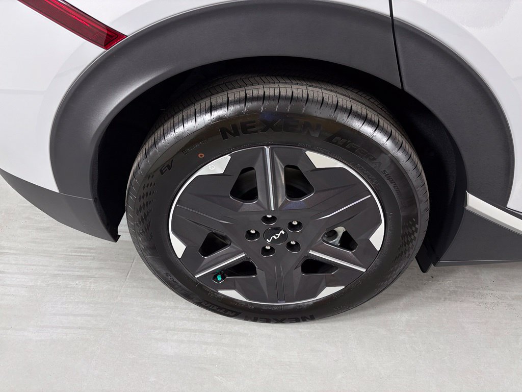 New 2026 Kia EV6 Light RWD image 11