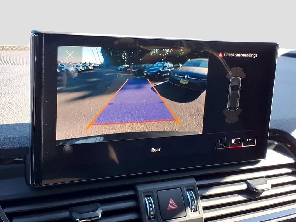 Used 2022 Audi Q5 2.0T Premium w/ Convenience Package image 16