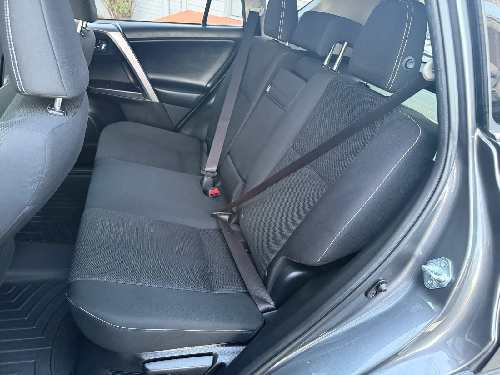 Used 2016 Toyota RAV4 XLE w/ Convenience Package AWD/4WD image 56