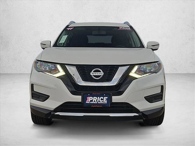 Used 2017 Nissan Rogue S w/ S Appearance Package AWD/4WD image 2