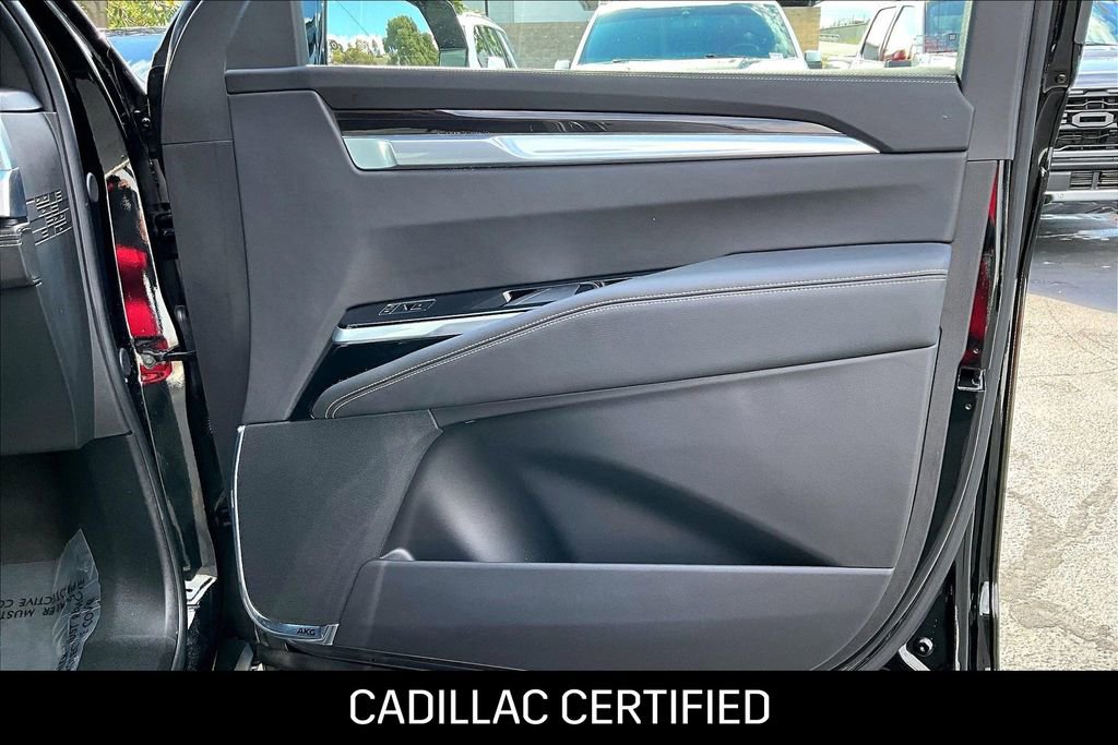 Certified 2025 Cadillac Escalade ESV Premium Luxury RWD image 21