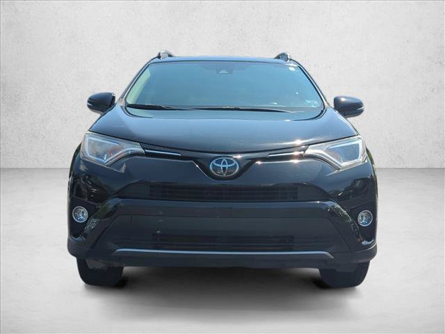 Used 2018 Toyota RAV4 XLE FWD image 2