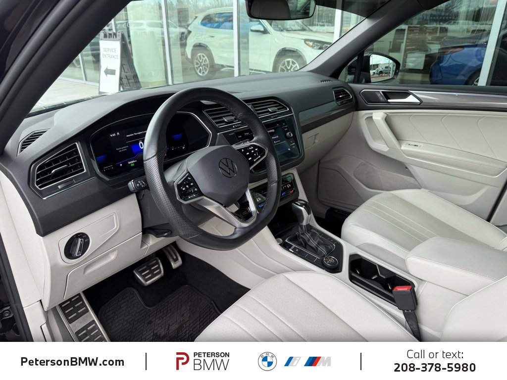 Used 2023 Volkswagen Tiguan SE R-Line image 14
