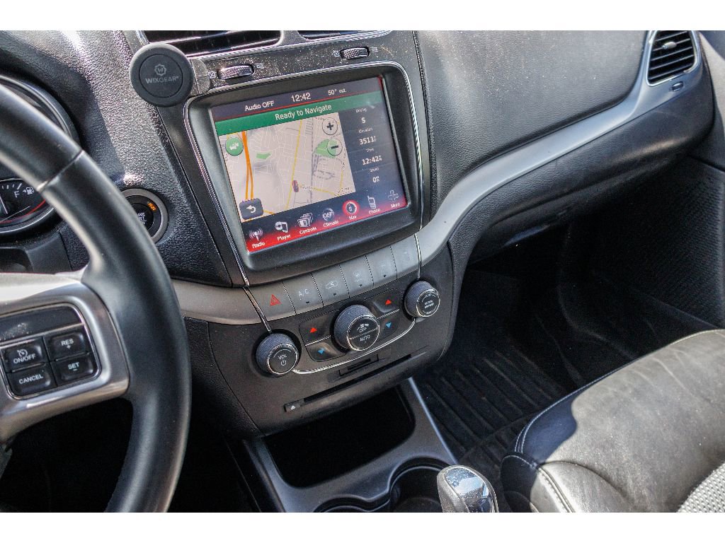 Used 2019 Dodge Journey Crossroad w/ Navigation Group image 17