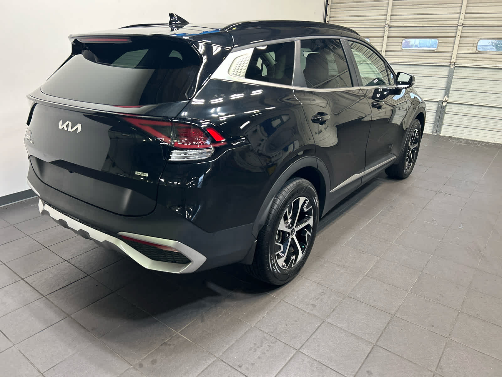 Used 2025 Kia Sportage EX w/ EX Premium Package AWD/4WD image 3