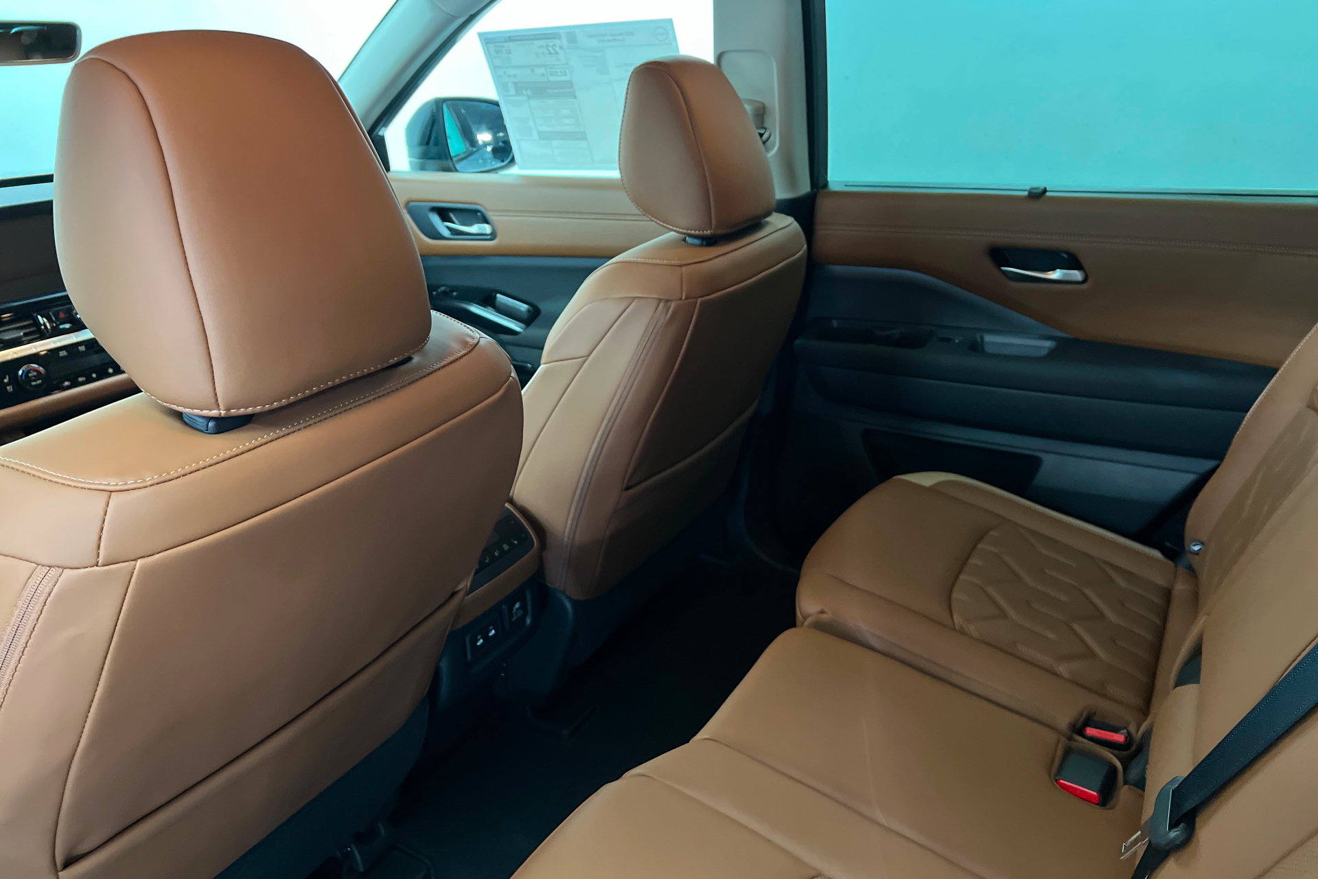 New 2026 Nissan Pathfinder Platinum w/ Cargo Package AWD/4WD image 19