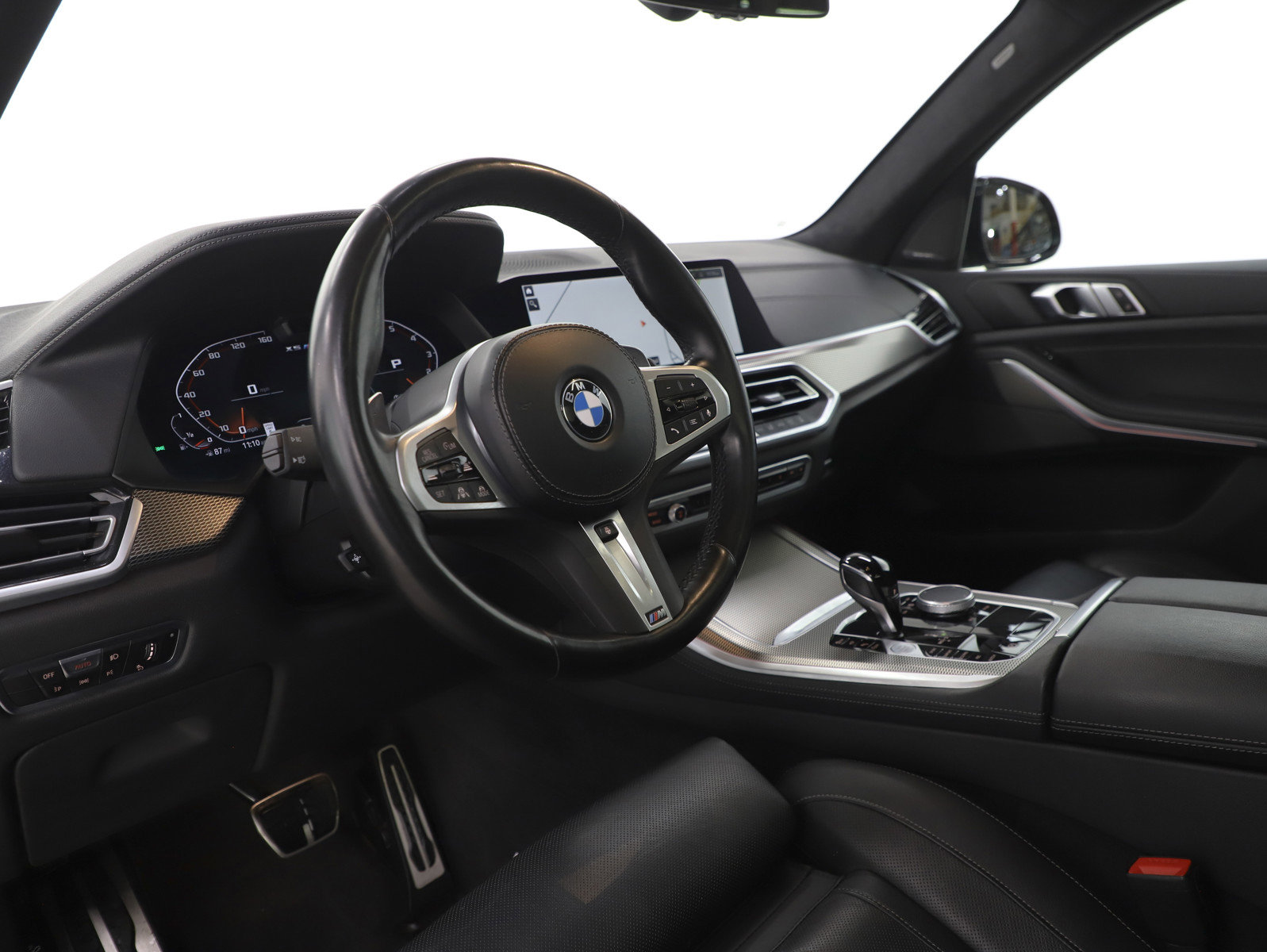 Used 2022 BMW X5 M50i image 29