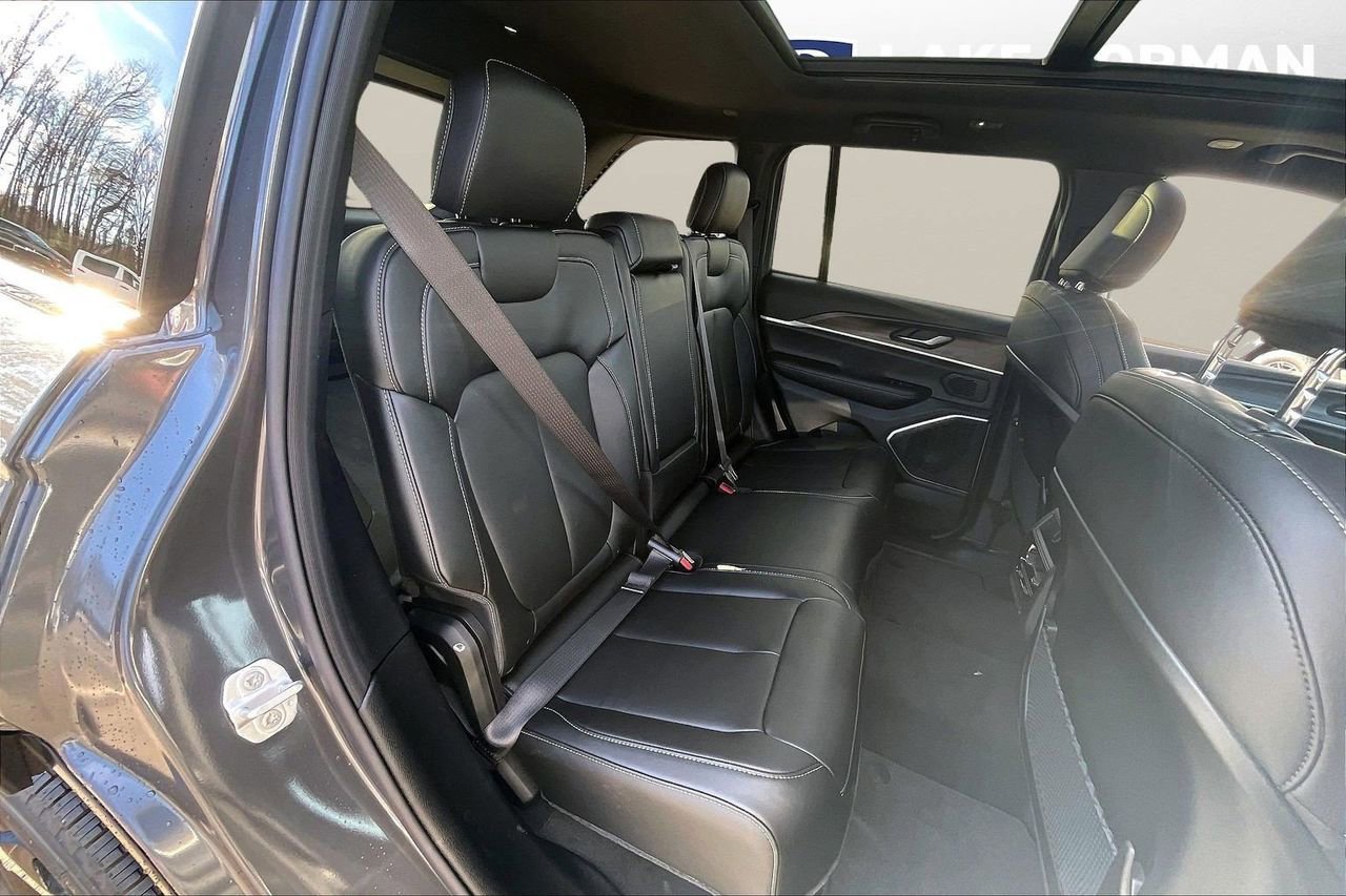 New 2026 Jeep Grand Cherokee Limited w/ Limited Altitude Package image 22