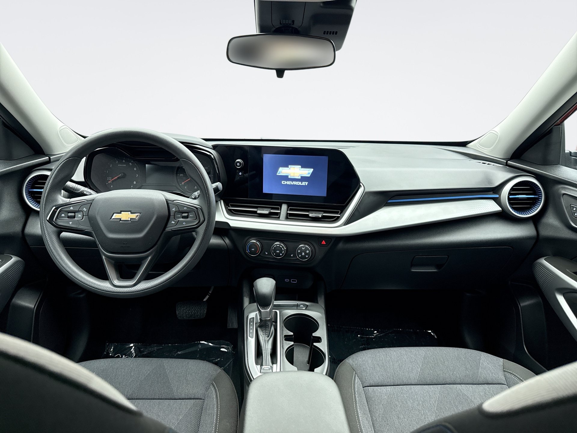 Used 2024 Chevrolet Trax LS w/ LS Convenience Package FWD image 14