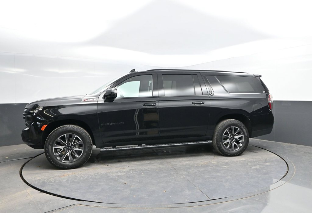 Used 2024 Chevrolet Suburban Z71 w/ Luxury Package AWD/4WD image 4