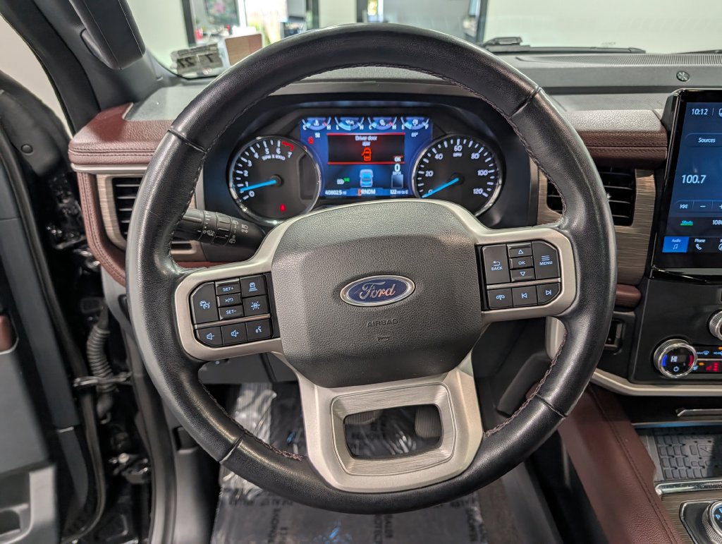 Used 2022 Ford Expedition Limited AWD/4WD image 19