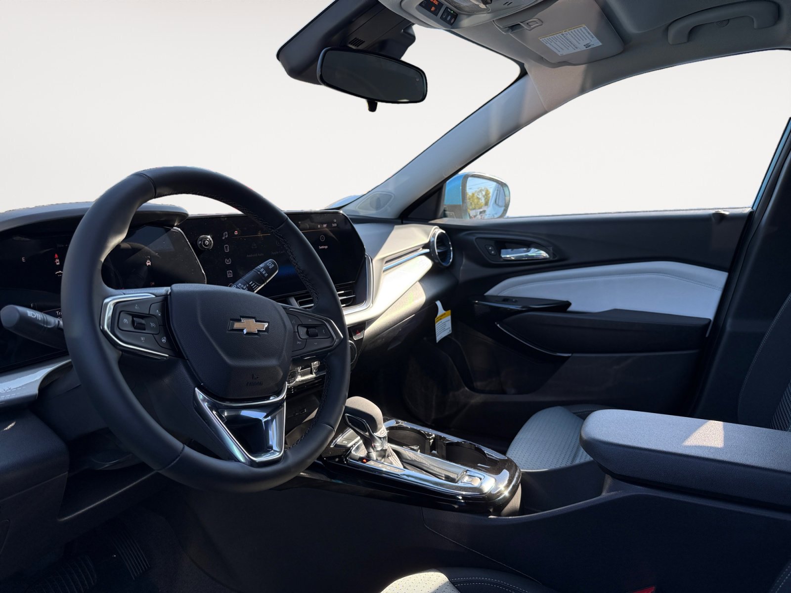 New 2026 Chevrolet Trax LT w/ Driver Confidence Package FWD image 9