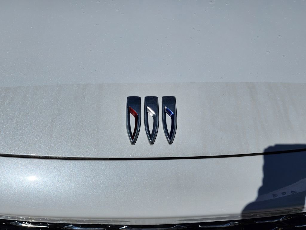 New 2026 Buick Envision Avenir image 10