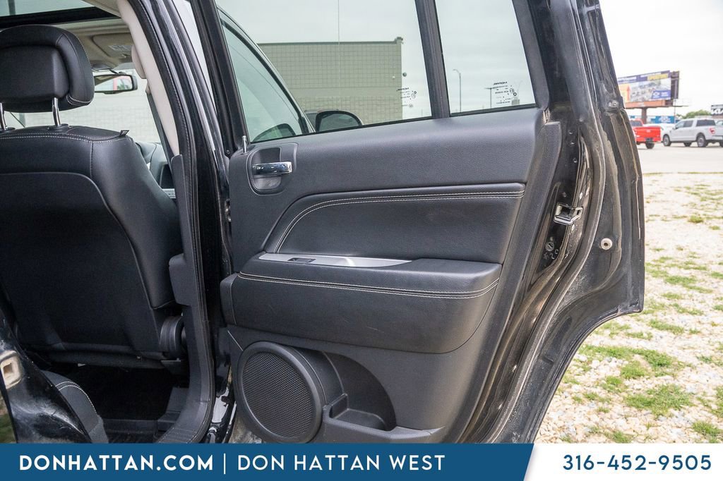 Used 2017 Jeep Compass High Altitude AWD/4WD image 21