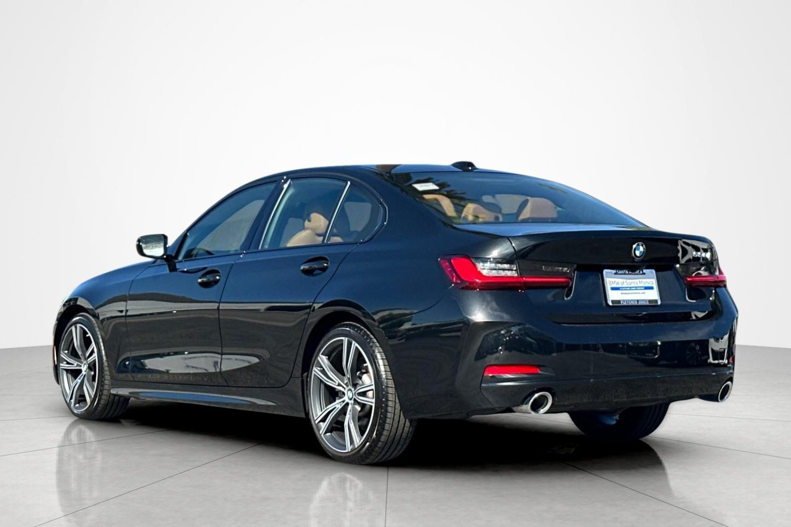 Used 2023 BMW 330i Sedan w/ Premium Package RWD image 3