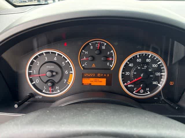 Used 2015 Nissan Titan SV w/ SV Value Truck Package RWD image 15