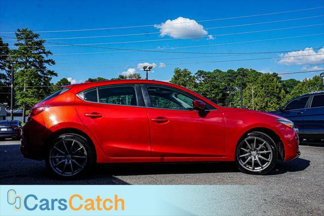 Used 2018 MAZDA MAZDA3 Touring FWD image 3