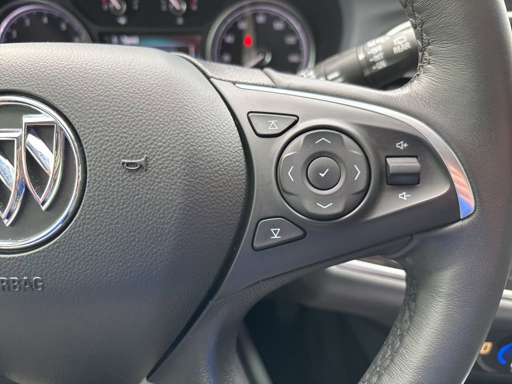 Used 2018 Buick Enclave Premium FWD image 21