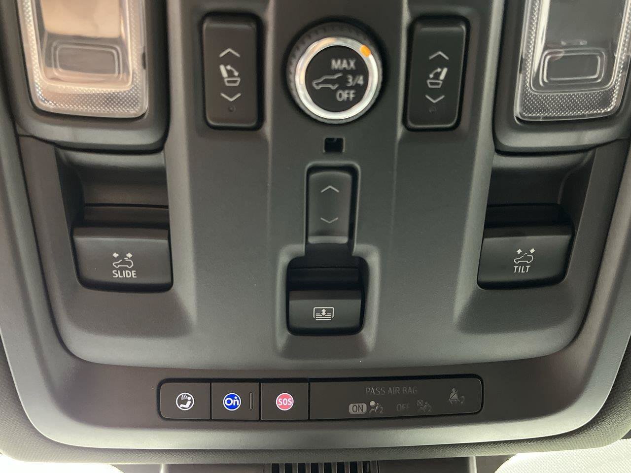 Certified 2024 GMC Yukon XL Denali w/ Advanced Technology Package AWD/4WD image 30