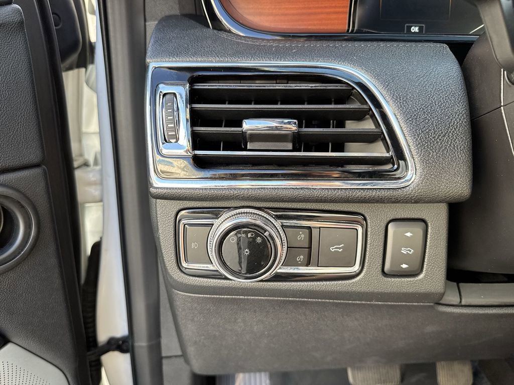 Used 2020 Lincoln Navigator L Reserve w/ Luxury Package AWD/4WD image 56