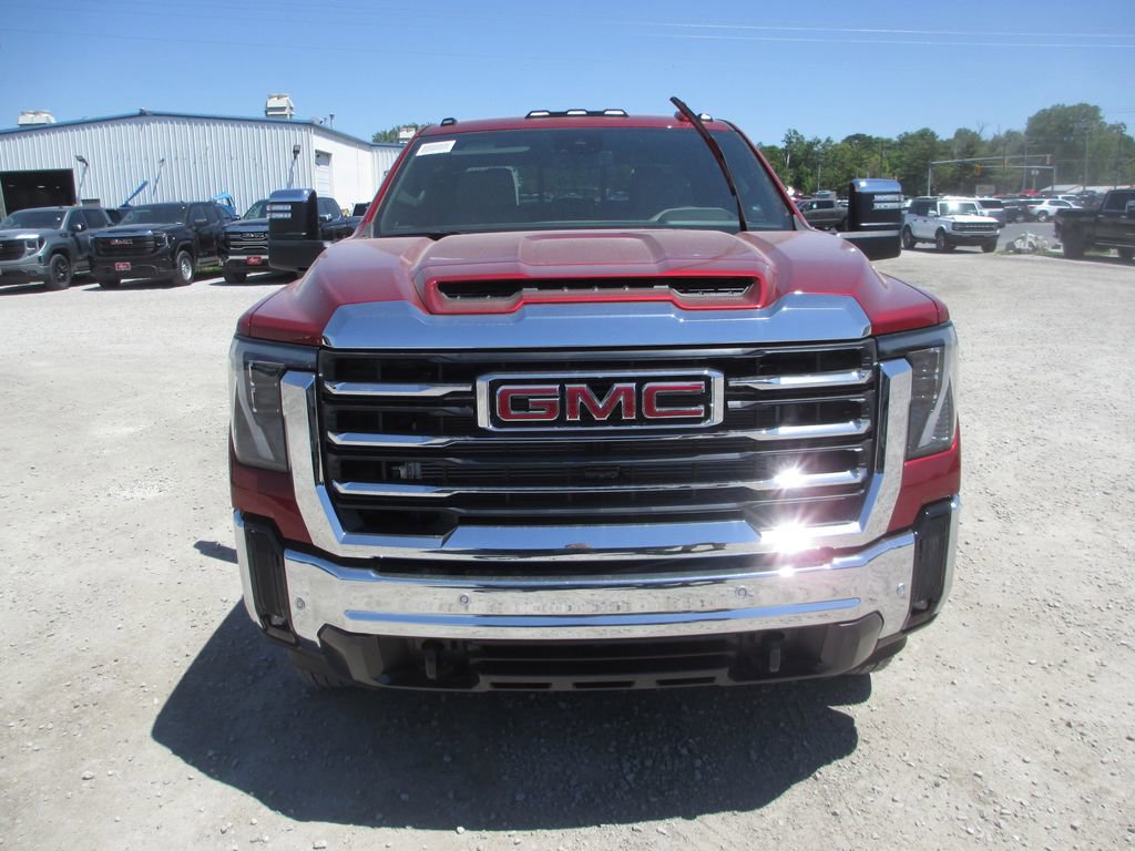 New 2026 GMC Sierra 3500 SLT w/ SLT Premium Package AWD/4WD image 12