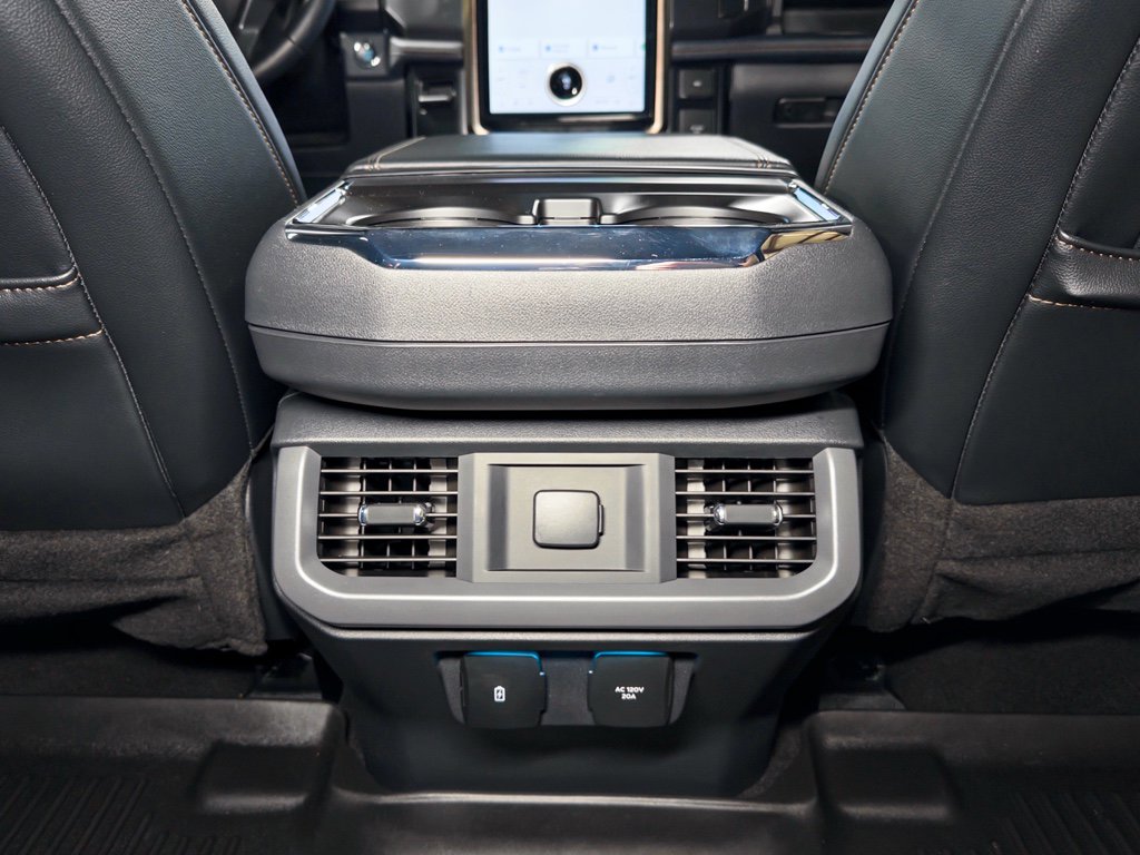 Used 2023 Ford F150 Lightning Lariat image 21