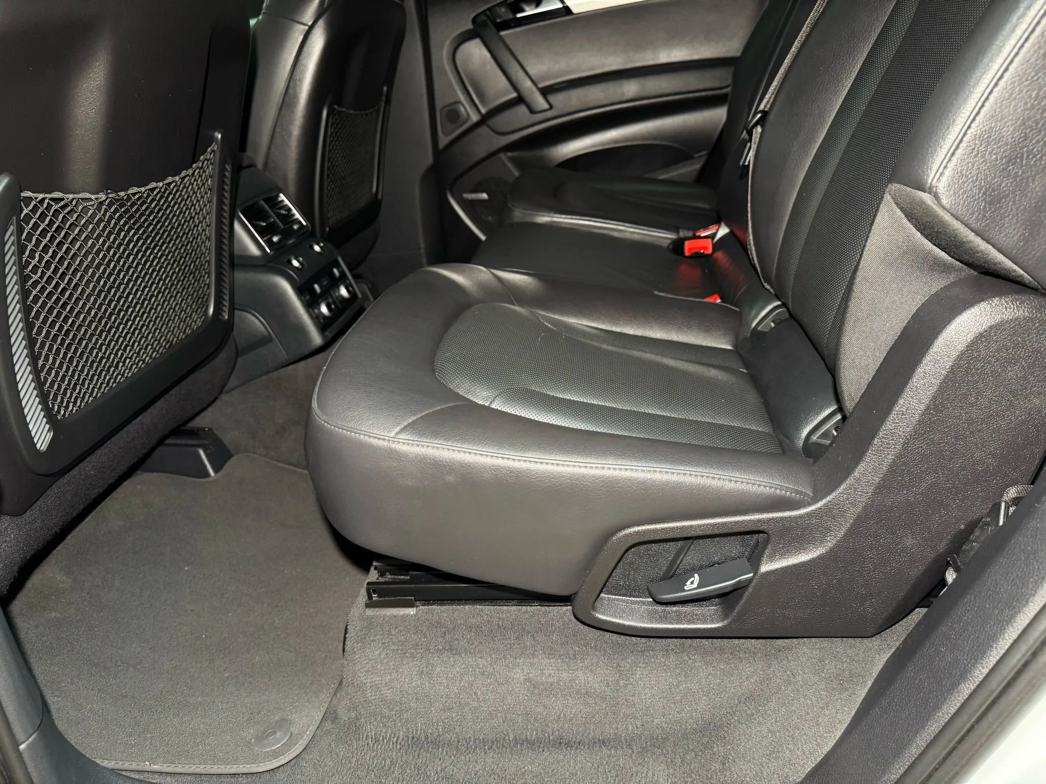 Used 2013 Audi Q7 3.0T S line Prestige w/ S Line Pkg image 27