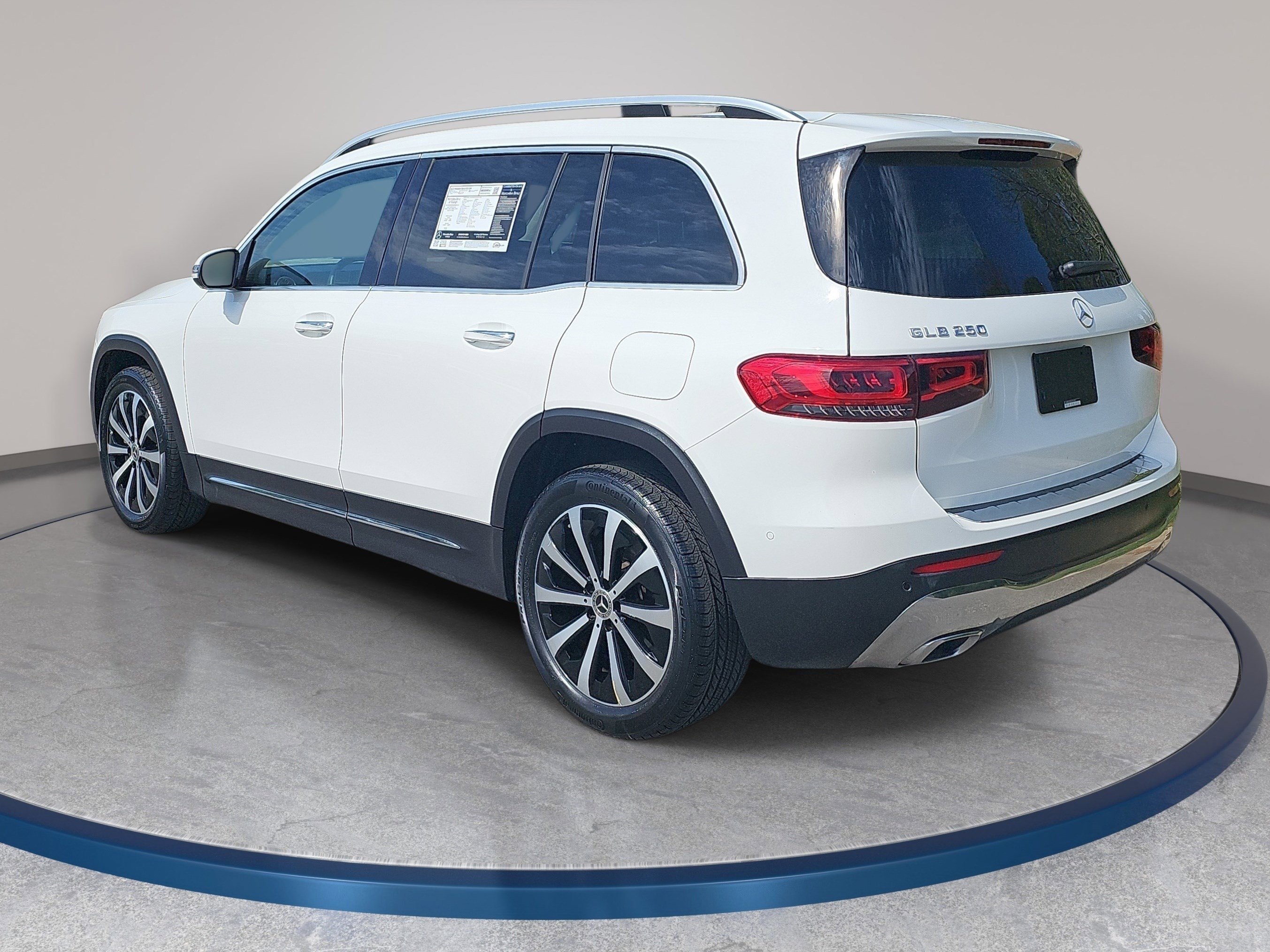 Certified 2023 Mercedes-Benz GLB 250 image 8