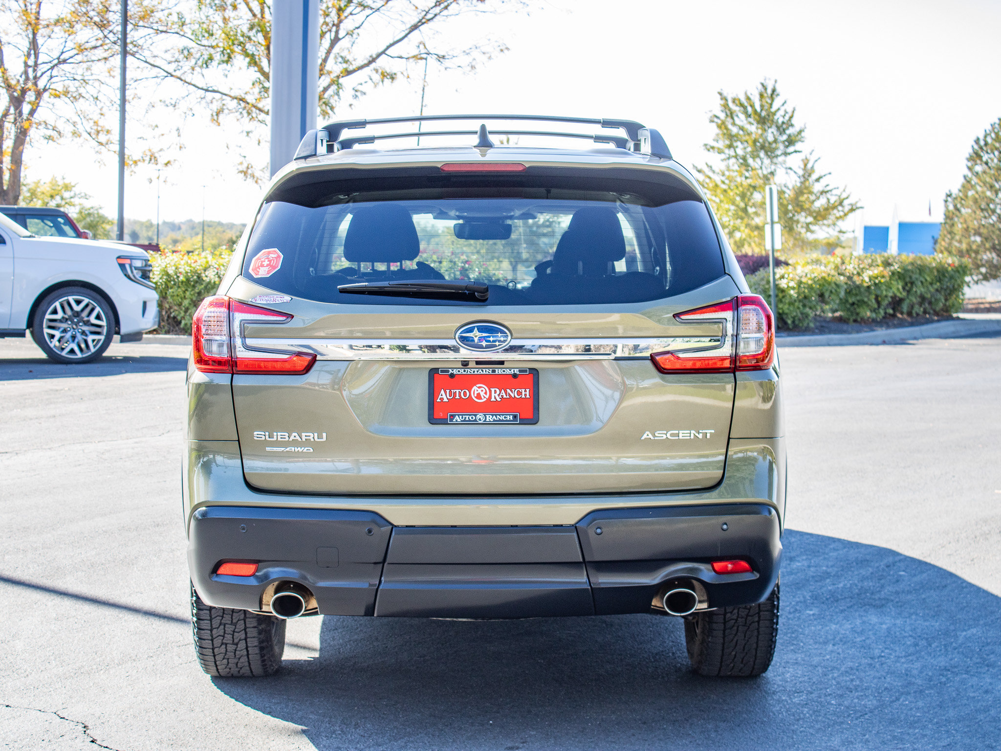 Used 2023 Subaru Ascent Premium w/ Convenience Package AWD/4WD image 7