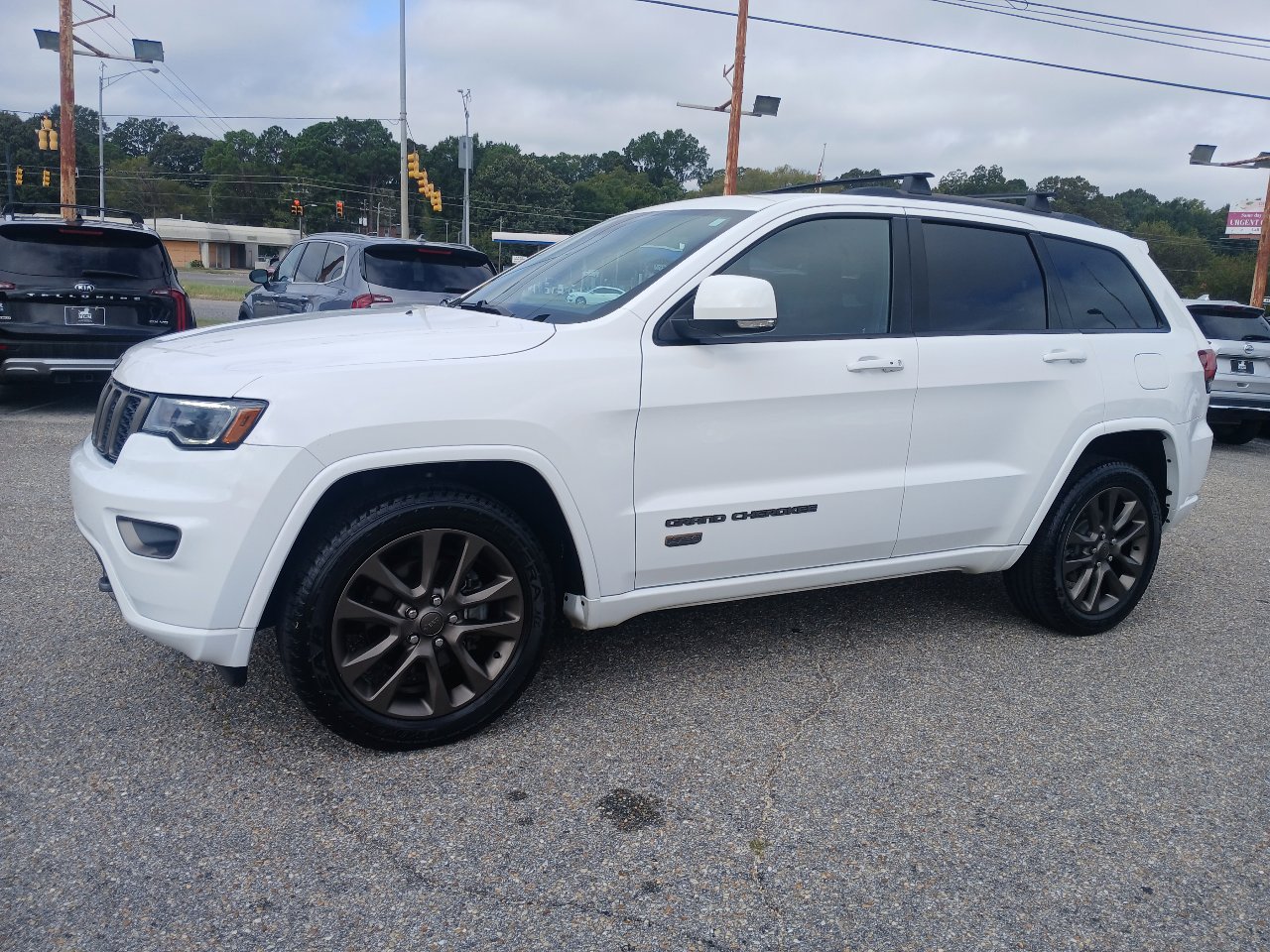 Used 2017 Jeep Grand Cherokee Limited 75th Anniversary image 16