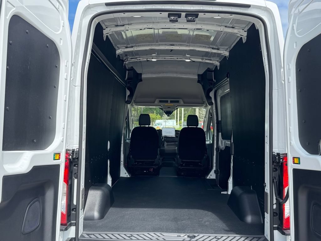 New 2026 Ford Transit 250 148 High Roof w/ Load Area Protection Package RWD image 25