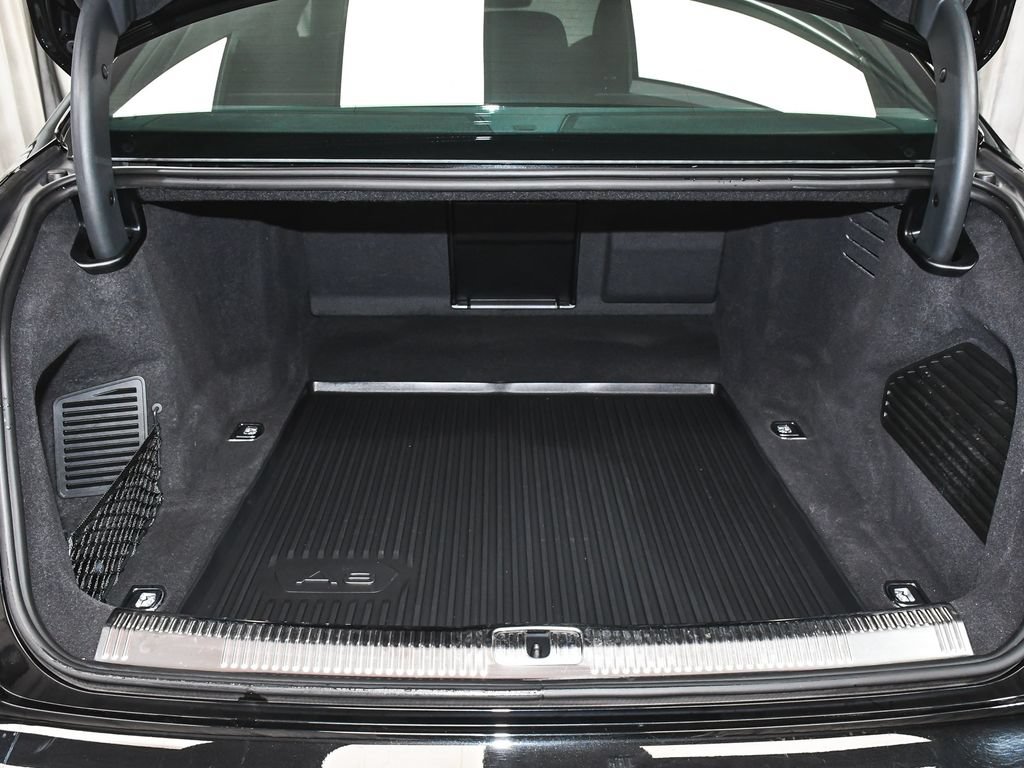Used 2023 Audi S8 w/ S8 Executive Package AWD/4WD image 76