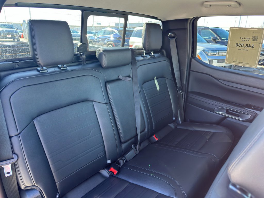 Used 2025 Ford Ranger Lariat w/ Black Appearance Package image 36