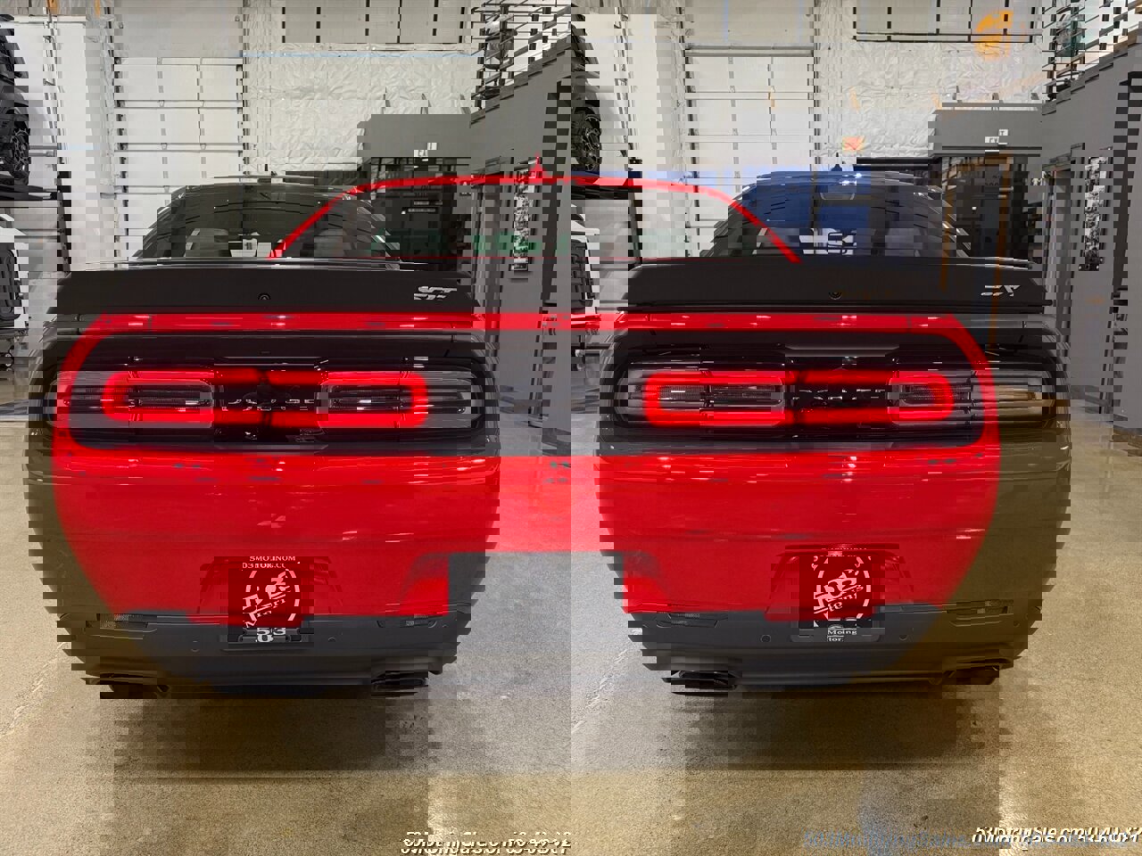 Used 2015 Dodge Challenger SRT Hellcat image 14