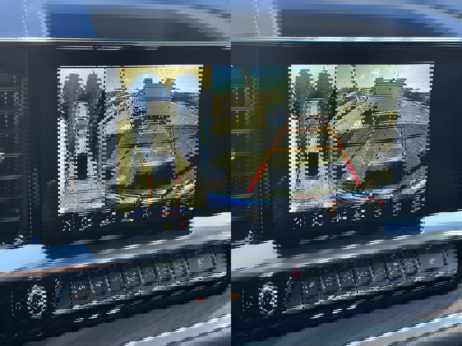 New 2026 GMC Sierra 1500 SLT w/ SLT Premium Plus Package image 32