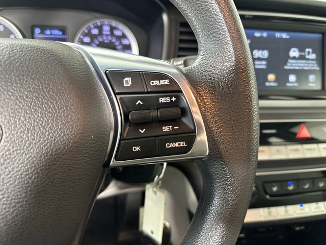 Used 2018 Hyundai Sonata SE w/ Cargo Package image 16