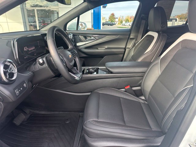 Used 2024 Chevrolet Blazer EV LT AWD/4WD image 25