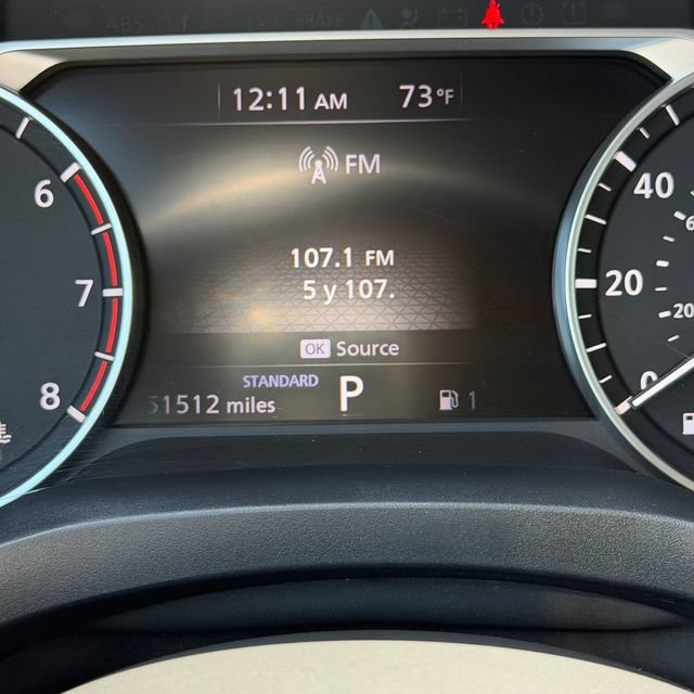 Used 2024 Nissan Rogue S FWD image 25
