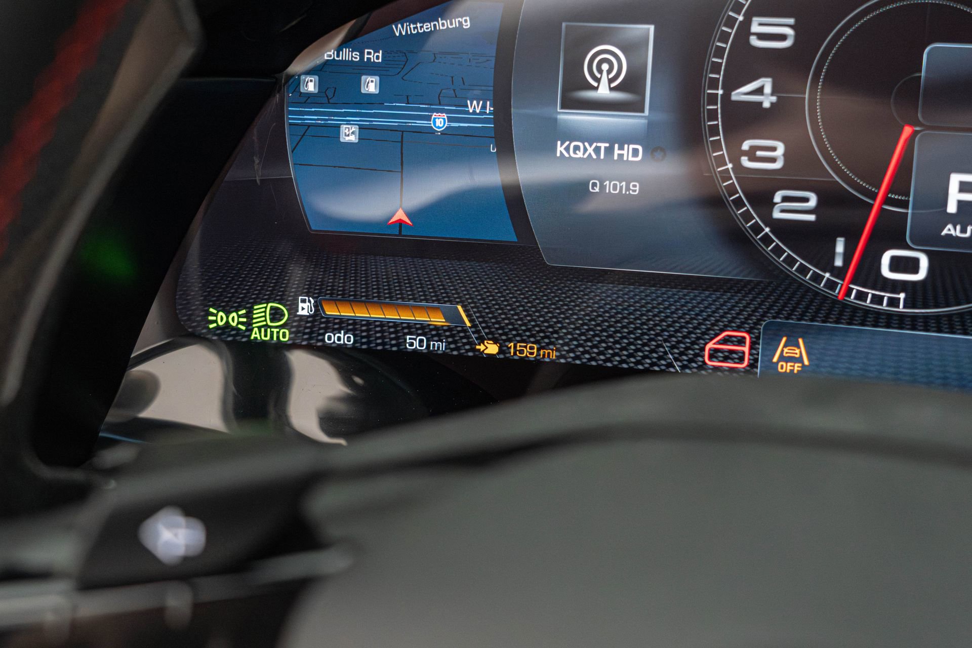 Certified 2025 Ferrari Roma Spider RWD image 7
