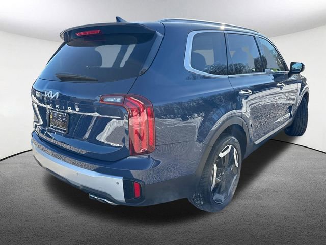 Used 2024 Kia Telluride S image 13