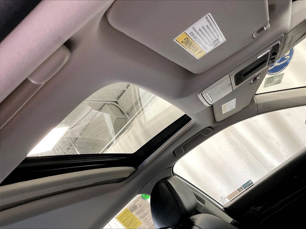 Used 2023 Honda Civic Touring image 22