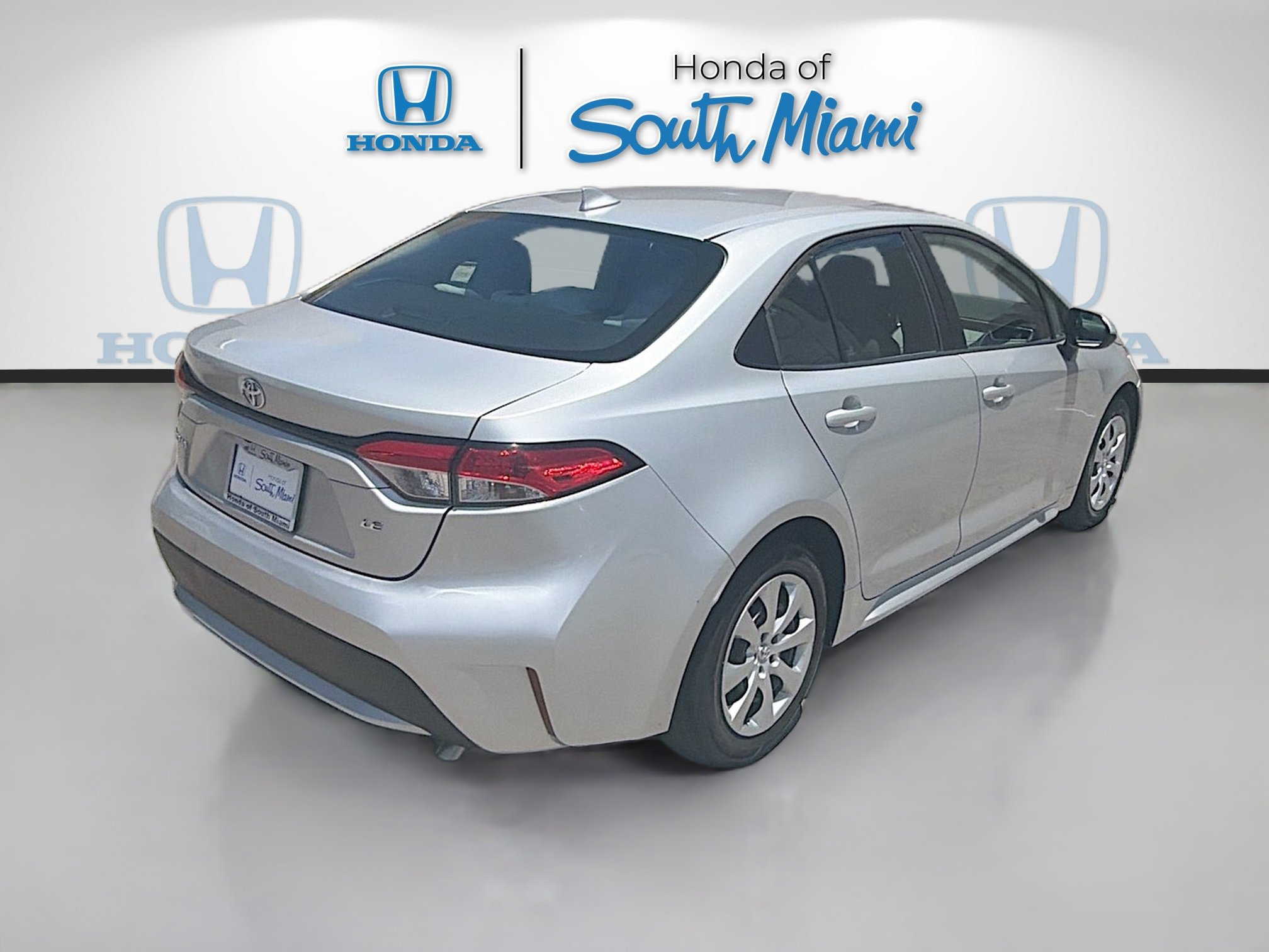 Used 2021 Toyota Corolla LE FWD image 7
