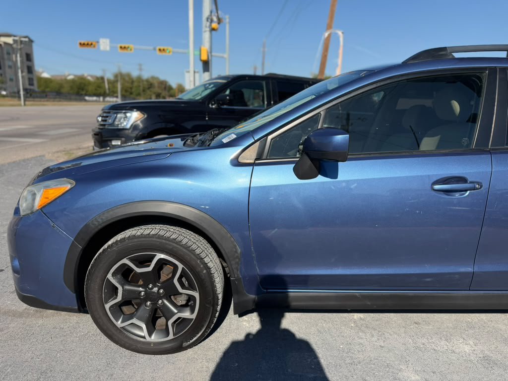 Used 2015 Subaru Crosstrek 2.0i Premium AWD/4WD image 4