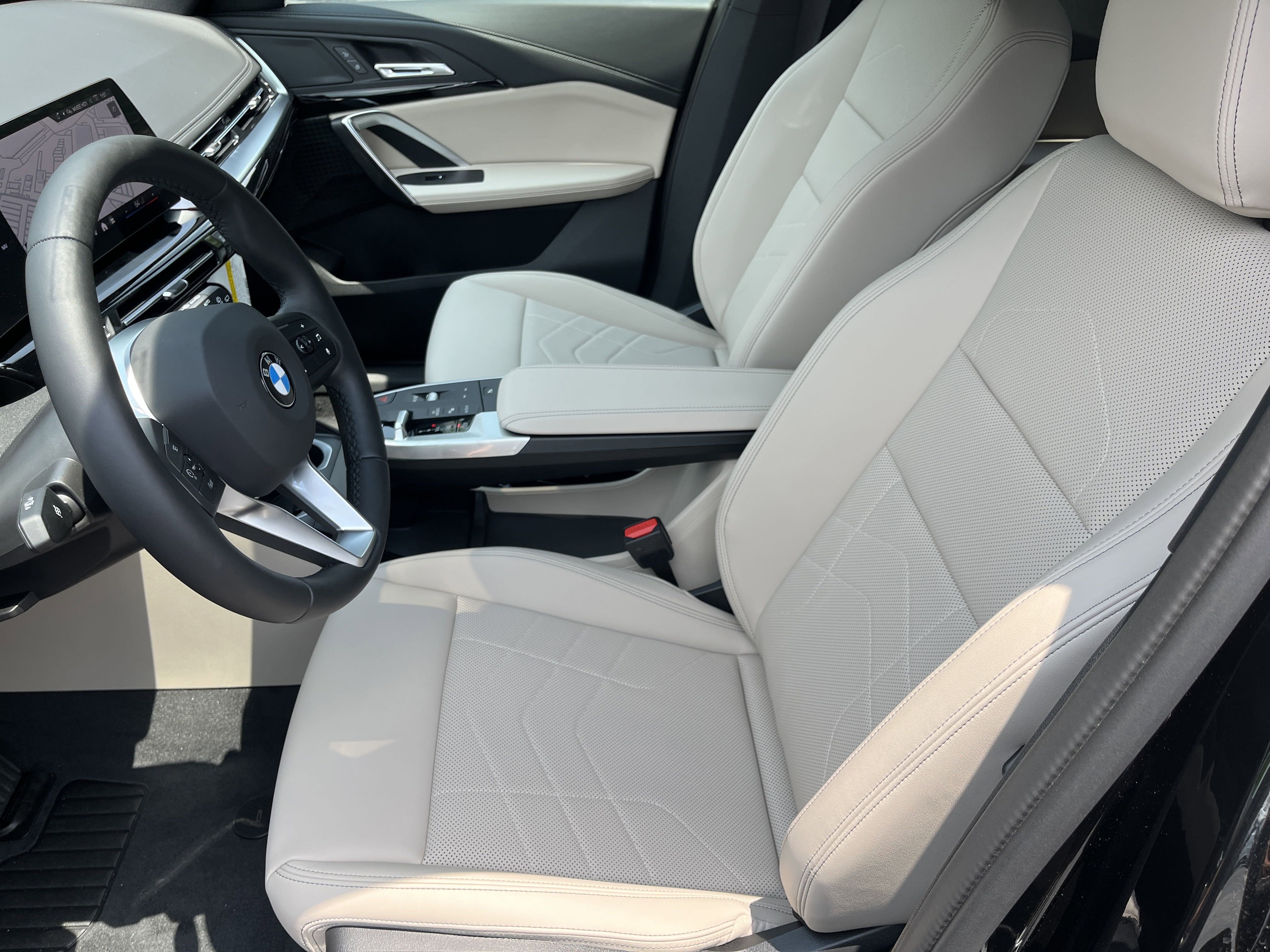 New 2025 BMW X1 xDrive28i w/ Convenience Package image 19