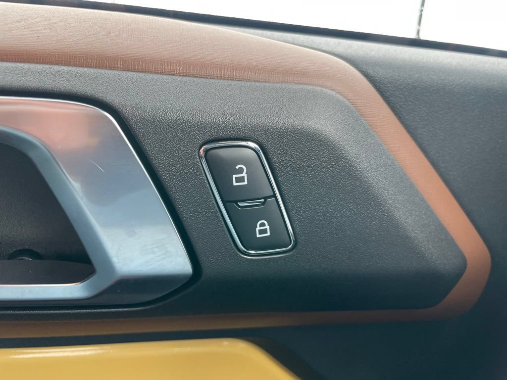 Used 2024 Ford Bronco Heritage Edition AWD/4WD image 28