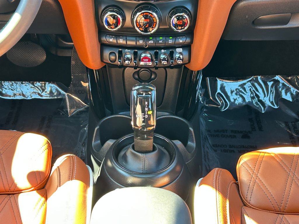 Used 2024 MINI Cooper S w/ Signature Upholstery Package image 26