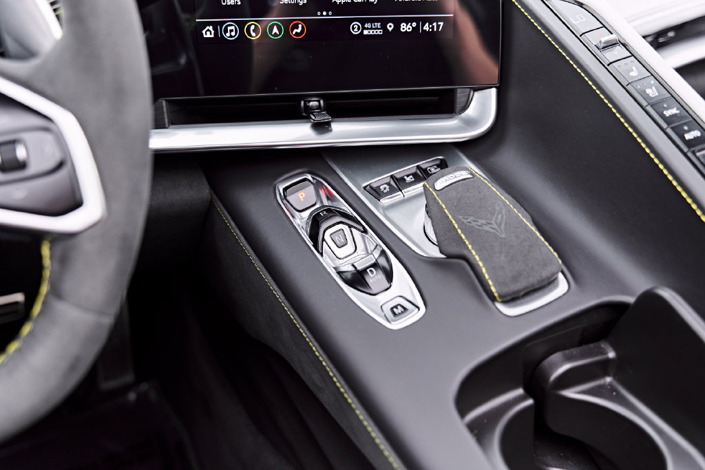 Used 2022 Chevrolet Corvette Stingray Premium Conv w/ Z51 Performance Package RWD image 72