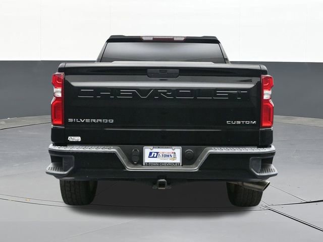 Used 2019 Chevrolet Silverado 1500 Custom w/ Custom Value Package image 11