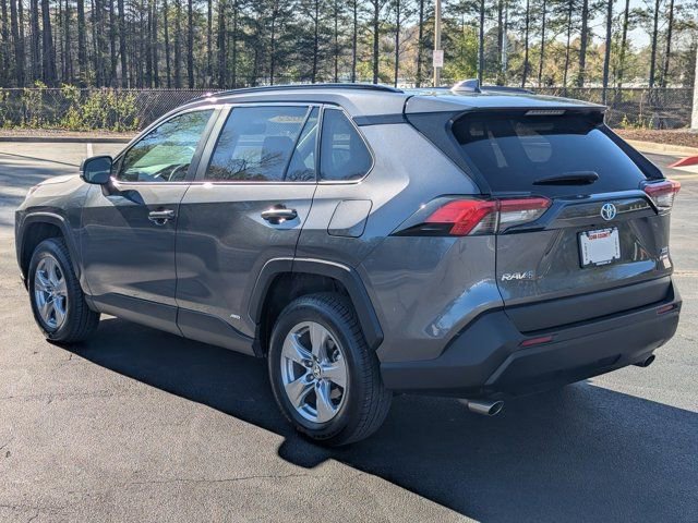 Used 2022 Toyota RAV4 XLE image 5