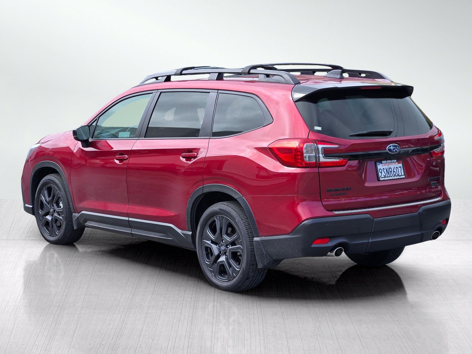 Certified 2025 Subaru Ascent Onyx Edition w/ Onyx Package AWD/4WD image 6